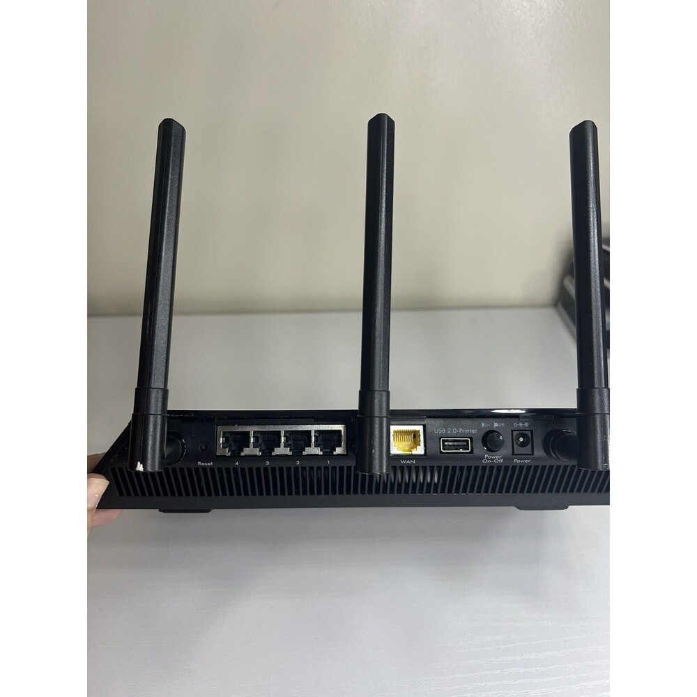 NETGEAR R6400v2 Nighthawk AC1750 Smart WiFi Router - Picture 5 of 7